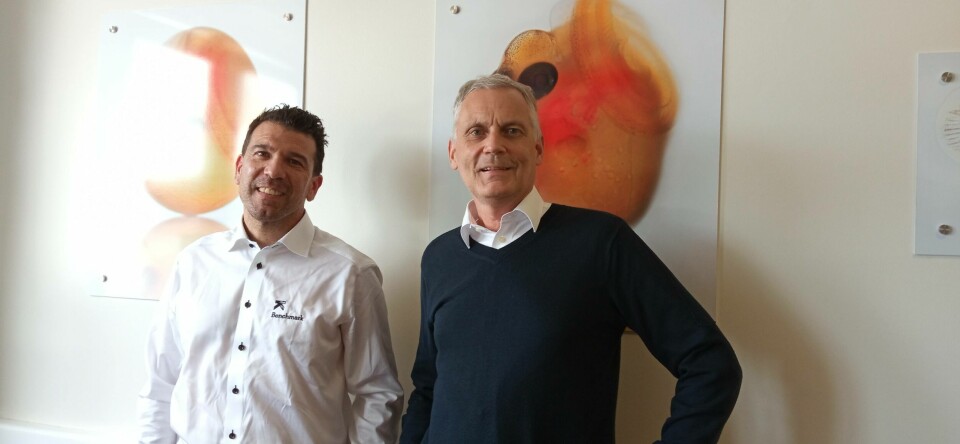 Pablo Mazo, gerente general de Benchmark Genetics Chile y Jan-Emil Johannessen, CEO de la compañía. Foto: Loreto Appel.