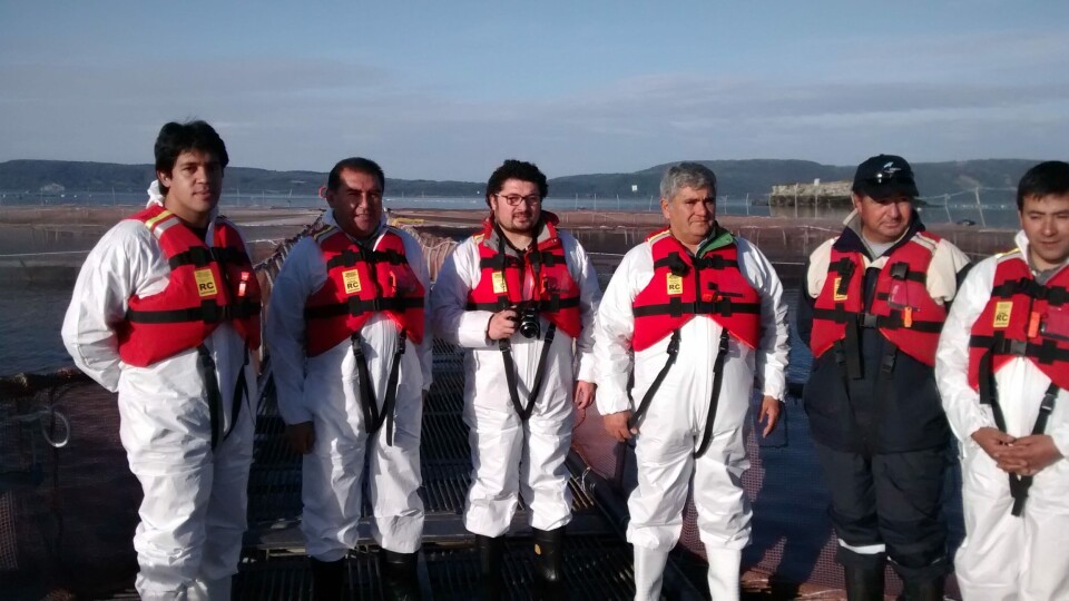 Alcalde de Queilen visita centro de la empresa Marine Farm