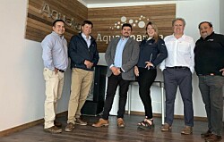 Aqua Pharma en expansión: abre oficinas en Chile y nueva filial para salmonicultura