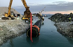 Avanza construcción de innovador centro de salmón en tierra