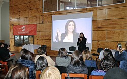 Aysén: SalmonChile organizó inédita Cumbre de Mujeres