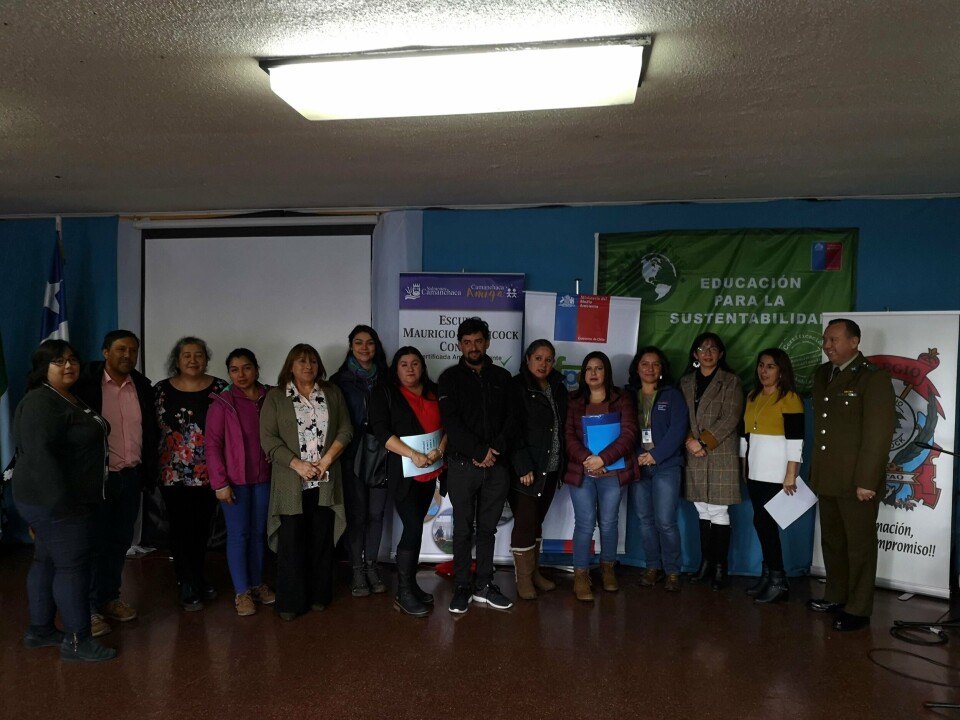 Vecinos de Contao que se adjudicaron proyecto ambiental. Foto: Salmones Camanchaca.