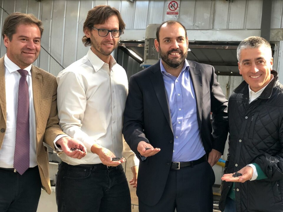 Fundador de GreenSpot, Benjamín González, junto a autoridades sectoriales. Foto: Corfo Los Lagos.