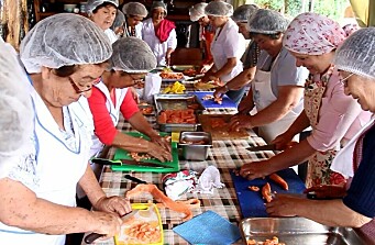 Habitantes de isla Huar reciben capacitaciones culinarias de MH Chile