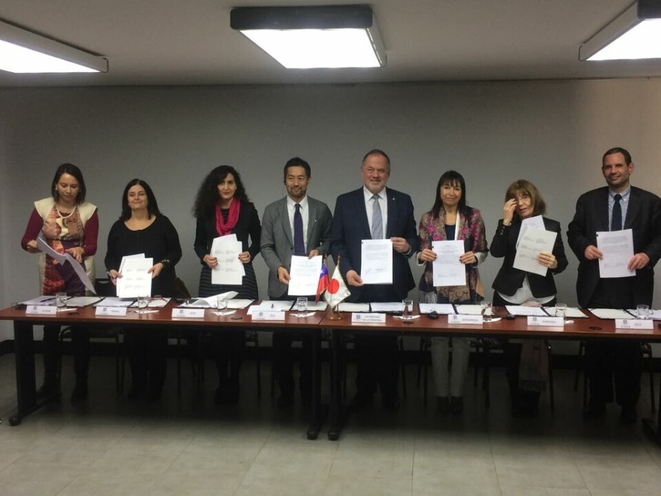 Firma de acuerdos para proyectos conjuntos con Japón y Australia. Imagen: IFOP.