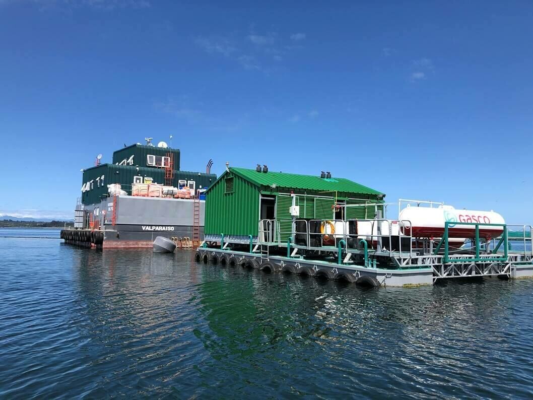 Nuevos generadores a gas licuado sustituyen en un 100% el uso del diésel del pontón. Foto: Gasco. Nuevos generadores a gas licuado sustituyen en un 100% el uso del diésel del pontón. Foto: Gasco.