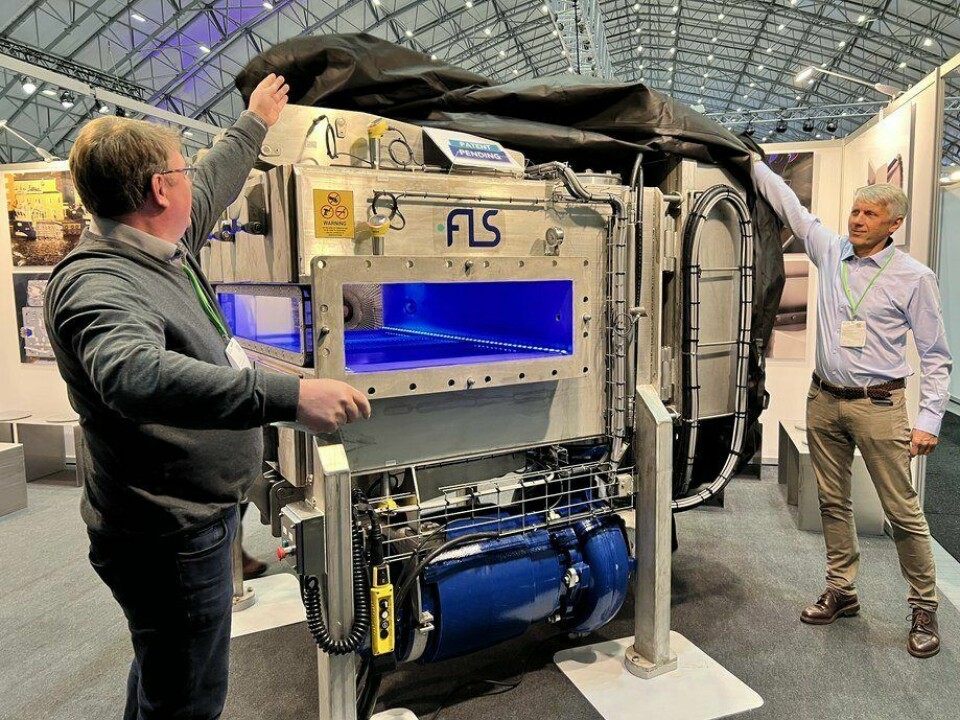 El martes 10 de mayo, se preparó el escenario para el lanzamiento del nuevo sistema antipiojos de FLS en HavExpo, donde se pudo ver y experimentar físicamente el módulo que pesa cerca de cuatro toneladas. Foto: Ole Andreas Drønen.