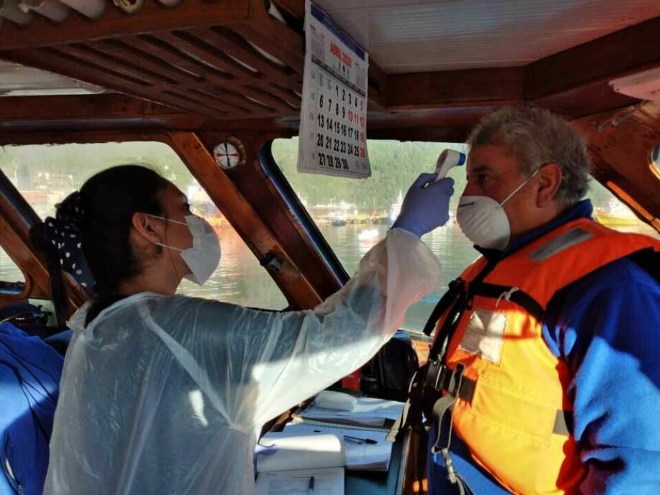 Estrictos protocolos de seguridad y traslado del personal hacia Aysén exclusivamente por vía marítima, han sido parte de las acciones implementadas por empresas. Foto: Archivo Salmonexpert.