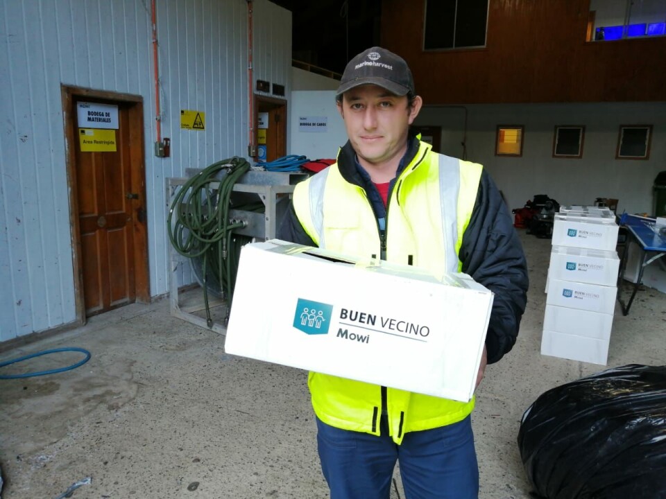 Se entregarán artículos no perecibles de primera necesidad, conservas de salmón y mascarillas, guantes y productos de sanitización. Foto: Cargill Chile.