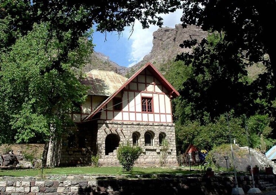 La piscicultura se ubica a 35 km de la ciudad de Los Andes, Quinta Región, cercana 25 km del centro de ski Portillo.