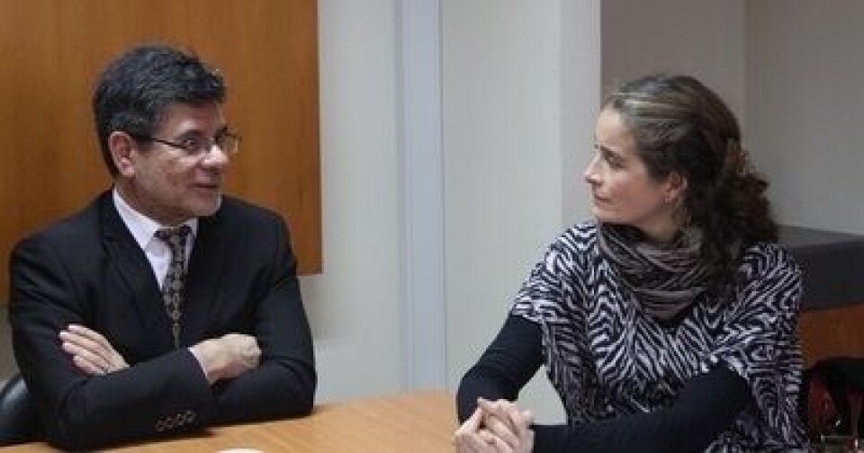 Adolfo Alveal, Director Regional de Corfo Los Lagos y Macarena Sáez, gerente de Austral Incuba.