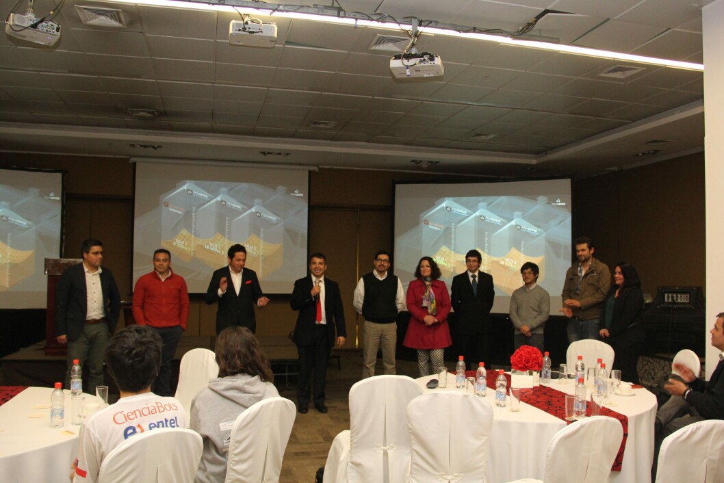 Equipo de Vard Aqua Chile involucrados en el desarrollo del dispositivo. Foto:Francisco Soto Equipo de Vard Aqua Chile involucrados en el desarrollo del dispositivo. Foto:Francisco Soto