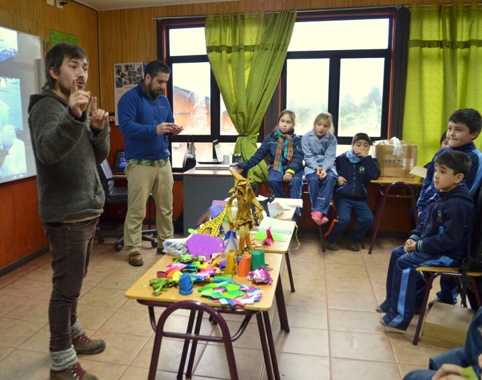 Ventisqueros realiza taller cultural para niños en Hornopirén