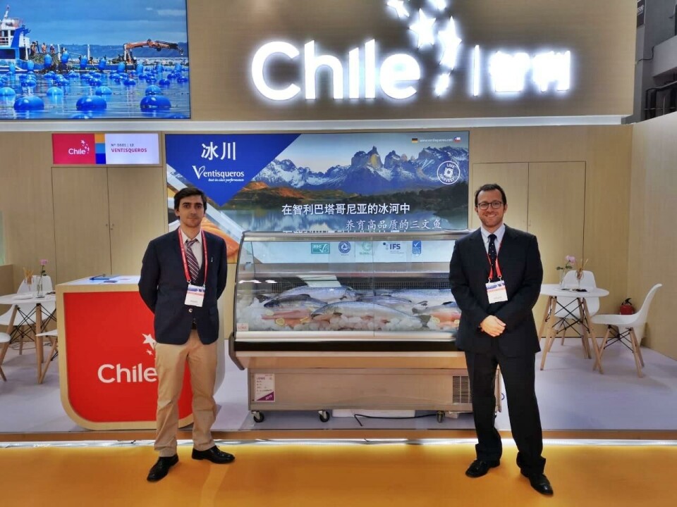 Francisco Cerda y Fernando Pérez, ejecutivos de Ventisqueros, en la China Fisheries. Foto: Ventisqueros.