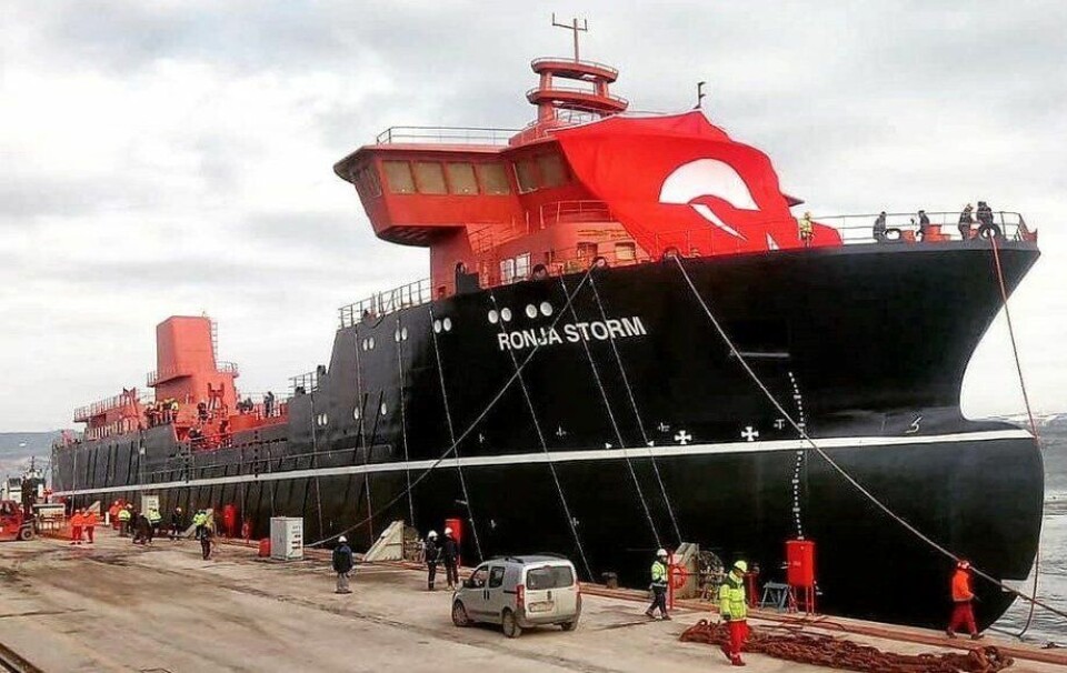 Ronja Storm se remolcará a Noruega para completarse antes de comenzar un contrato de 10 años para Huon en Tasmania. Foto: Cemre / Facebook.