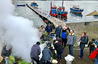 Pescadores de Isla Tenglo tendrán primer muelle abierto gracias a salmonicultora