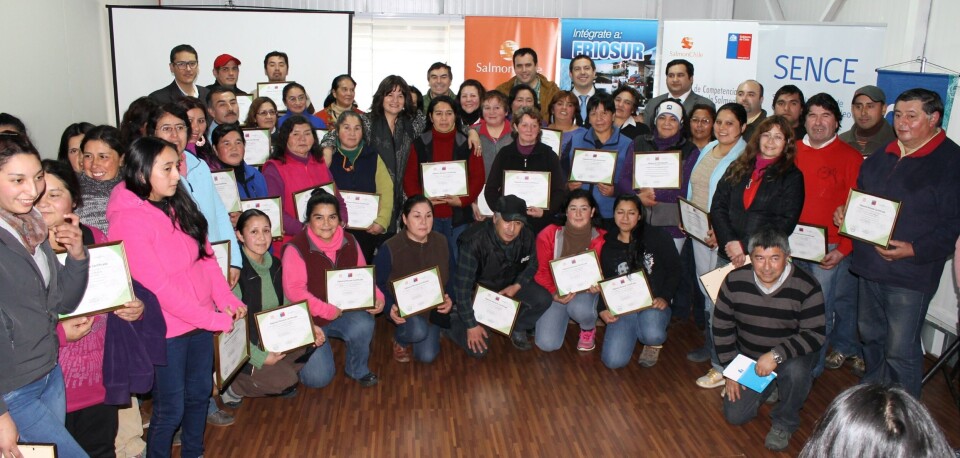 SalmonChile certifica a 114 trabajadores de la industria