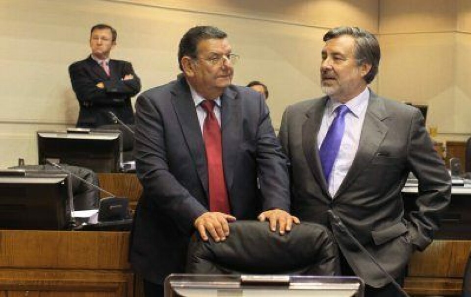 Senado despachó proyecto sobre pesca de investigación de salmón escapado