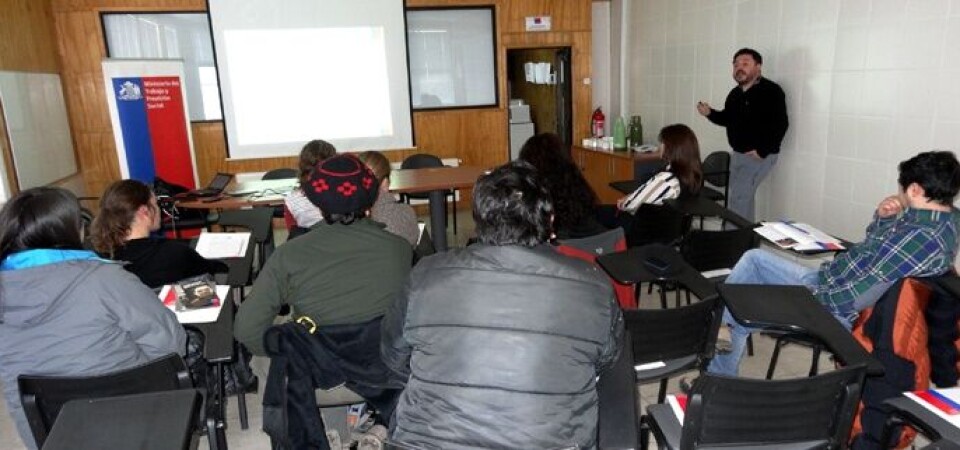 Seremi instruyó a trabajadores de Salmones Magallanes sobre seguridad laboral