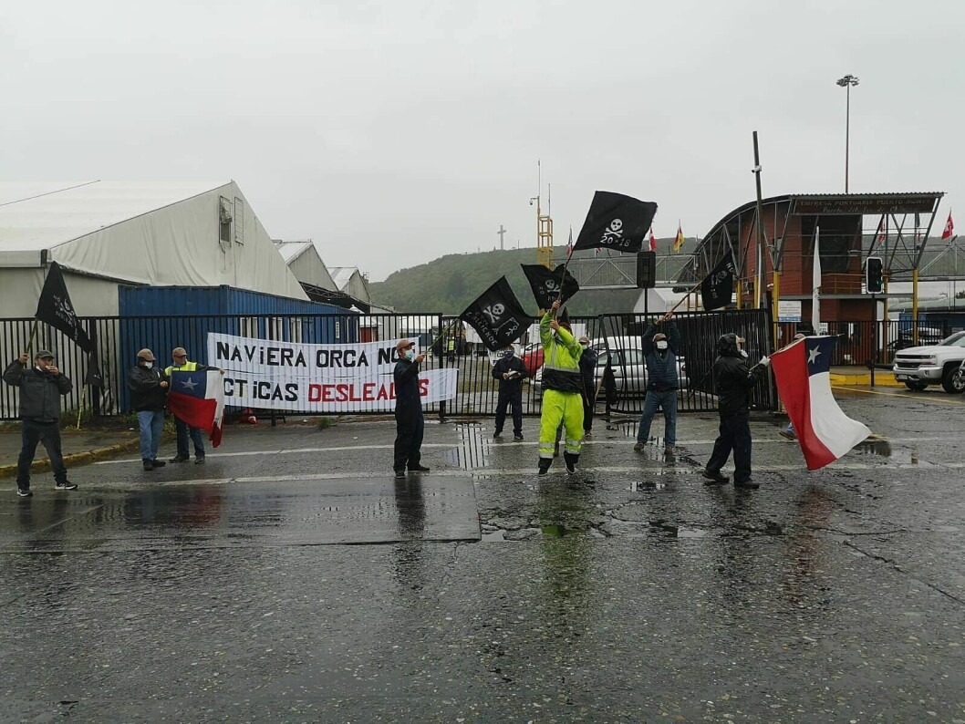 Huelga de trabajadores de Naviera Orca Chile. Foto: Sindicato de Oficiales y Tripulantes de Naviera Orca Chile.