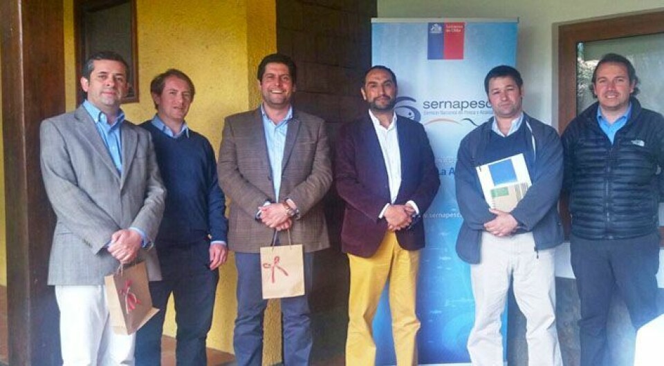 SMA participa en taller con salmonicultoras