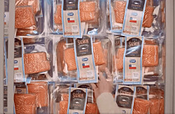 Supermercado en EE.UU. posiciona a salmón chileno como producto estrella