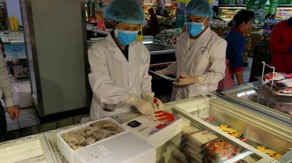 Testeo de alimentos en China, en su política de cero Covid.