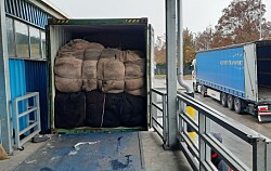 Atando Cabos envía 22 toneladas de redes a Eslovenia para reciclar