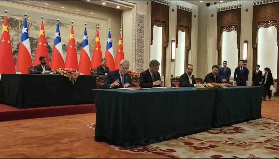 Firma del protocolo en el marco de Chile Week 2023.
