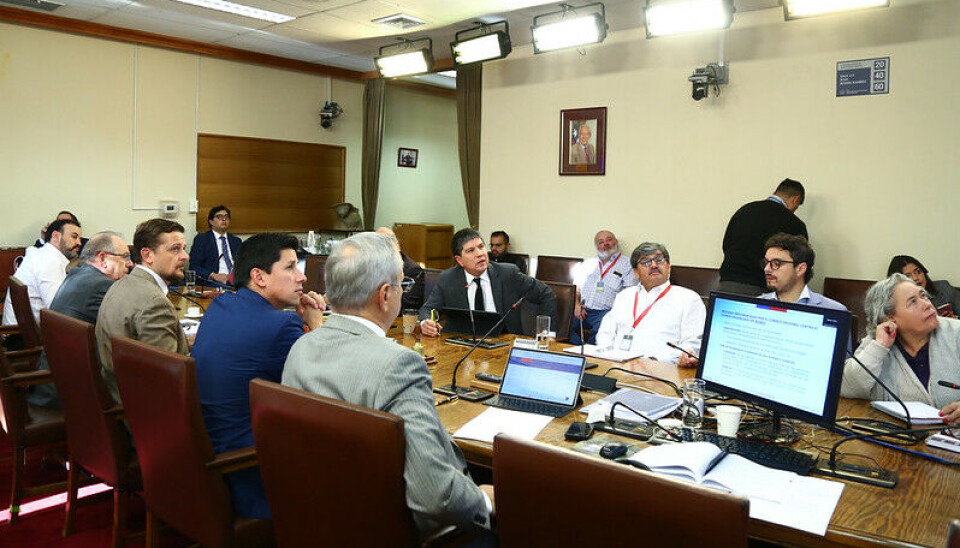 Conformarán una mesa nacional contra el robo de salmones
