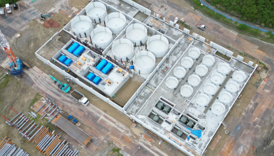 Una fotografía tomada con un dron de la instalación RAS para salmón Soul of Japan en construcción en la ciudad de Tsu.