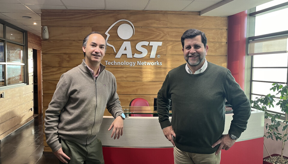 Andrés Fuentes Belmar (a la derecha de la foto) será el nuevo director ejecutivo de AST Networks.