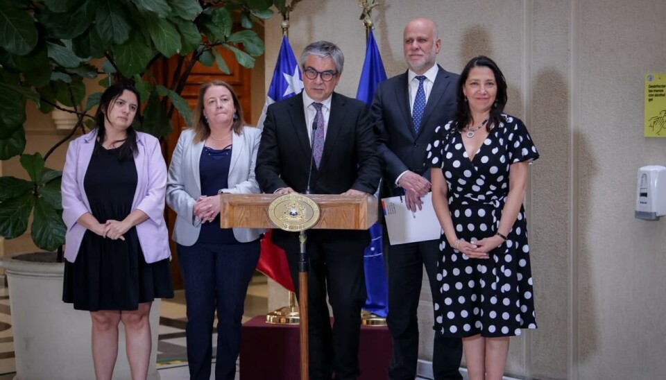 Los ministros de Hacienda, Mario Marcel, y de la Segpres, Álvaro Elizalde, lideraron la tramitación de la Ley de Presupuestos, y ahora la presentación ante el TC contra la suspensión de las solicitudes ECMPO.