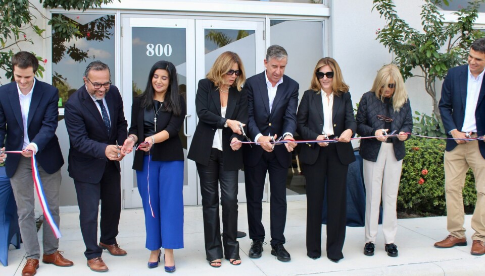 Sady Delgado, gerente general de AquaChile, lideró la inauguración de la sucursal de la salmonicultora en Estados Unidos.