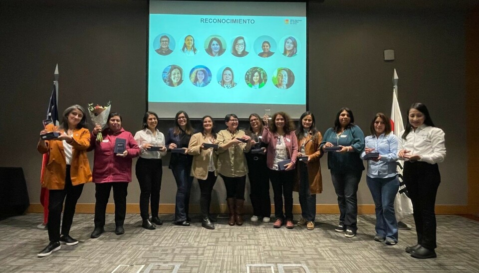 Reconocen por su compromiso y sus valores a mujeres de la industria del salmón