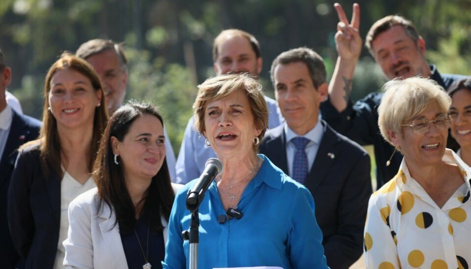 Evelyn Matthei presentando a sus voceros de campaña presidencial.