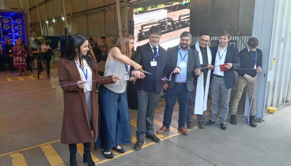 Corte de cinta para inaugurar la nueva planta de Voens en Quilicura.