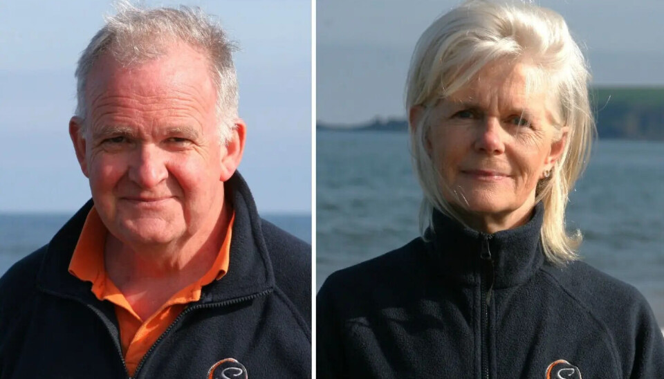 Los fundadores de Salar Pursuits, Andrew y Colette Bett, han desarrollado lo que creen que es un método económico y práctico para mantener los piojos, las medusas y las floraciones de algas fuera de las jaulas de salmón.