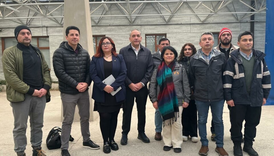 Representantes junto al senador Espinoza y el diputado González