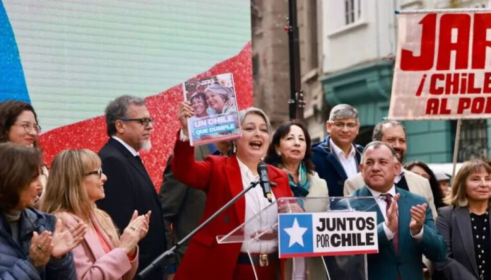 Jeannette Jara presentando su programa de eventual gobierno.