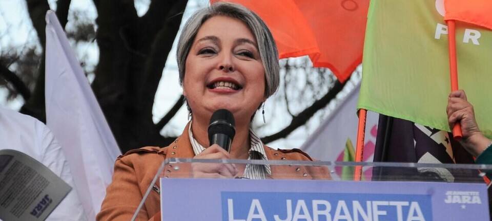 Nuevo programa de Jeannette Jara: incluye impulso a relocalización de concesiones de salmón