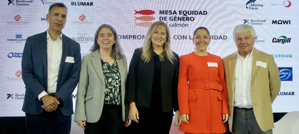 Industria salmonicultora más que duplica a la minería en participación femenina