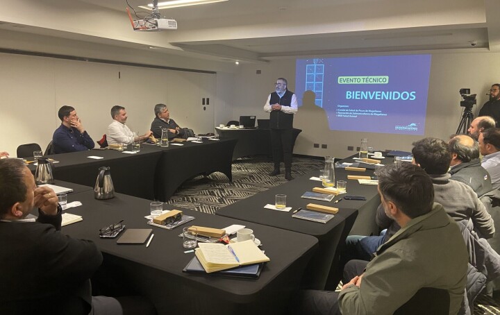 Presentan “manejo integrado de plagas” y oportunidades entre academia y salmonicultura