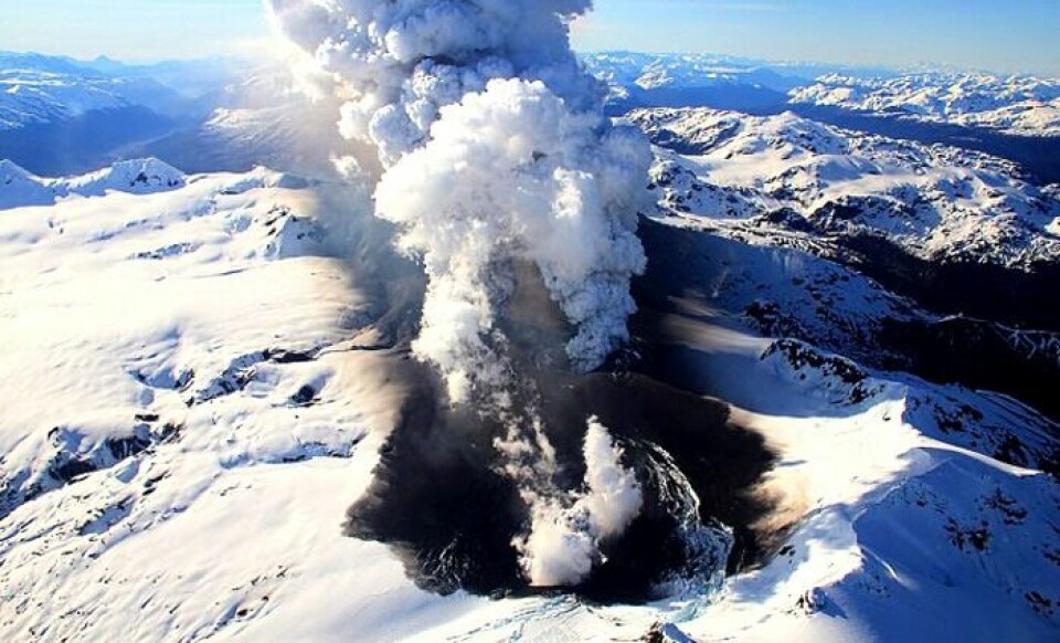 Empresas alistan sus planes de coordinación ante eventual aumento de la actividad en volcán Hudson. Foto: Sernaogemin.